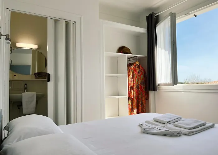 Maison Esperanza Et Hotel